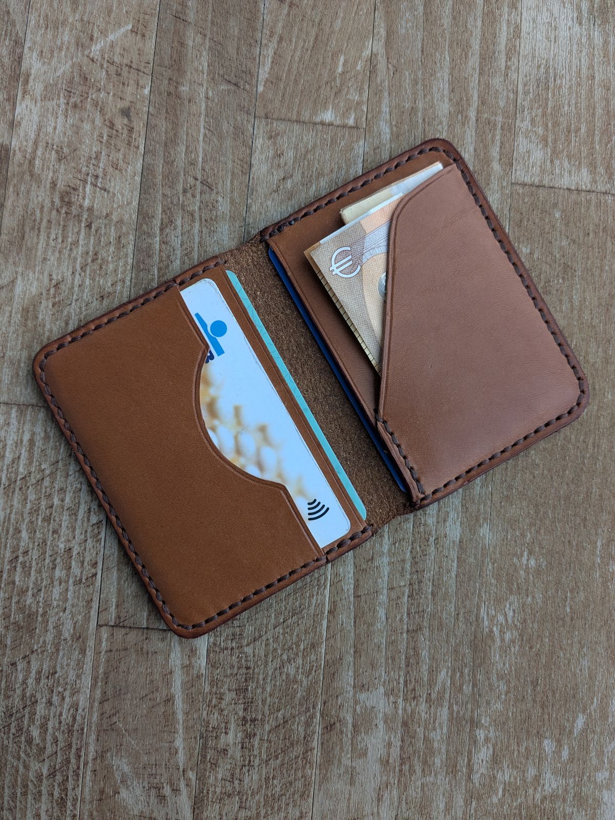 Kartenetui aus Geprägtem Leder